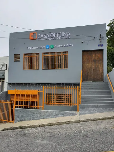 Marcenaria Casa Oficina na Rua Maria Cuzziol Bruni, 99